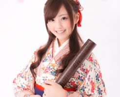 小学校の卒業式での袴