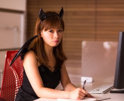 ハロウィンでの大人の衣装