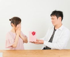 男性必見！クリスマスプレゼントで女性が喜ぶ物をご紹介！