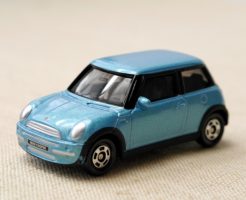 車への正月飾りの意味は？つけない派は今すぐチェック！
