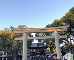 明治神宮の初詣にはいつまでに行く？お守りは？出店や露店はどんなの？